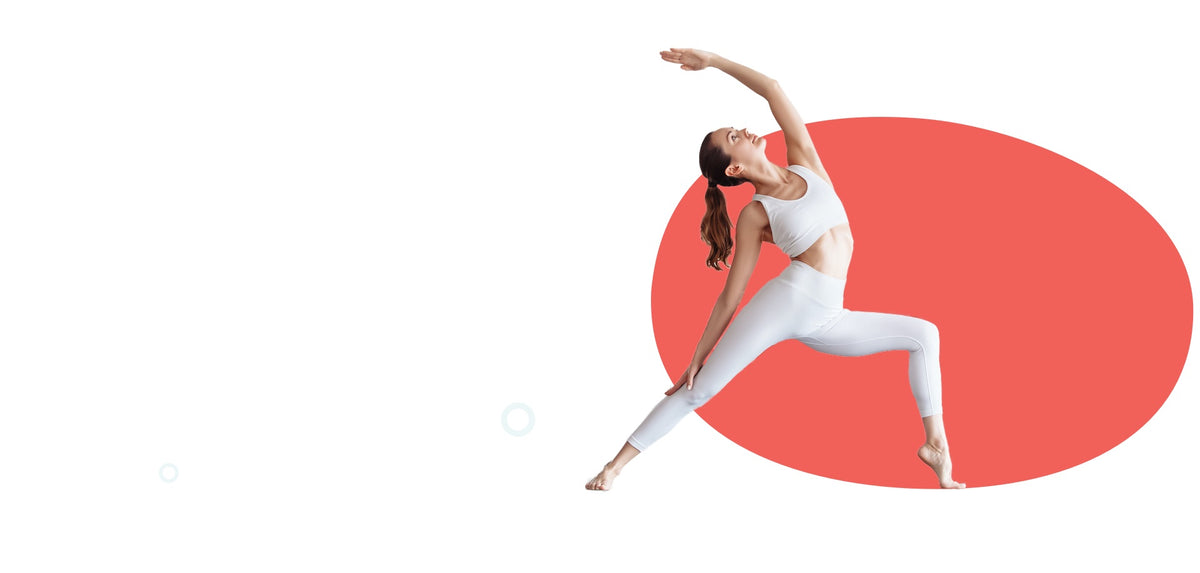 Yogini in posizione del guerriero